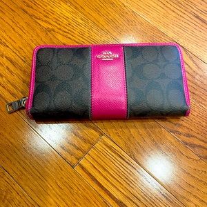Coach Wallet, fuchsia, and brown logo